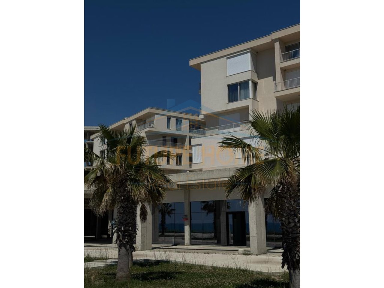 Shitet, Apartament 3+2+2 Ballkone, Currila, Durres