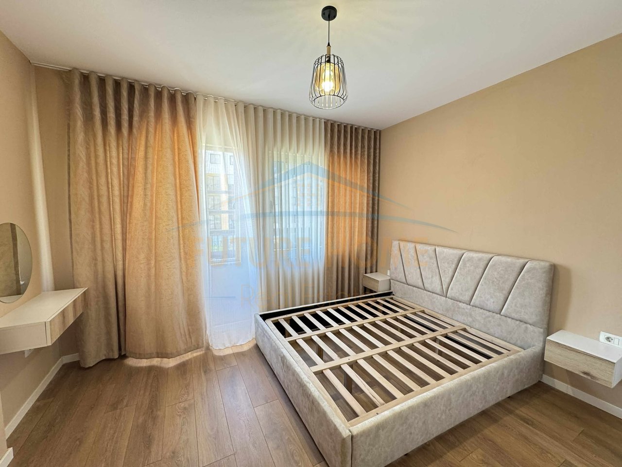 In vendita, appartamento 2+1, Yzberisht, Tirana.