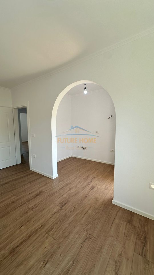 Shitet, Apartament 2+1, Rruga Ali Baushi , Tirane.
