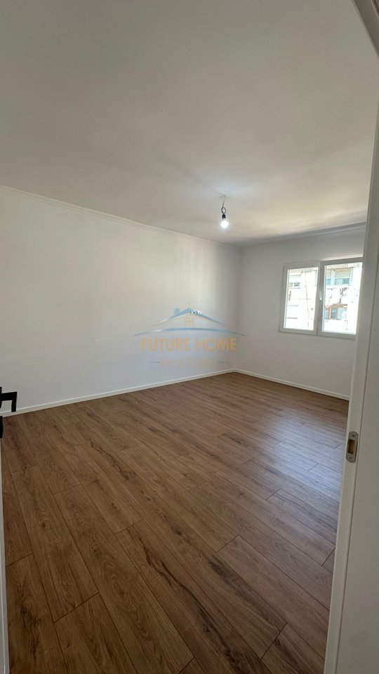 Shitet, Apartament 2+1, Rruga Ali Baushi , Tirane.