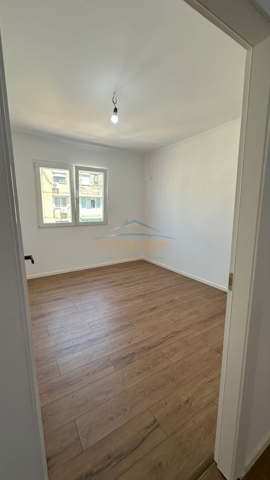 Shitet, Apartament 2+1, Rruga Ali Baushi , Tirane.