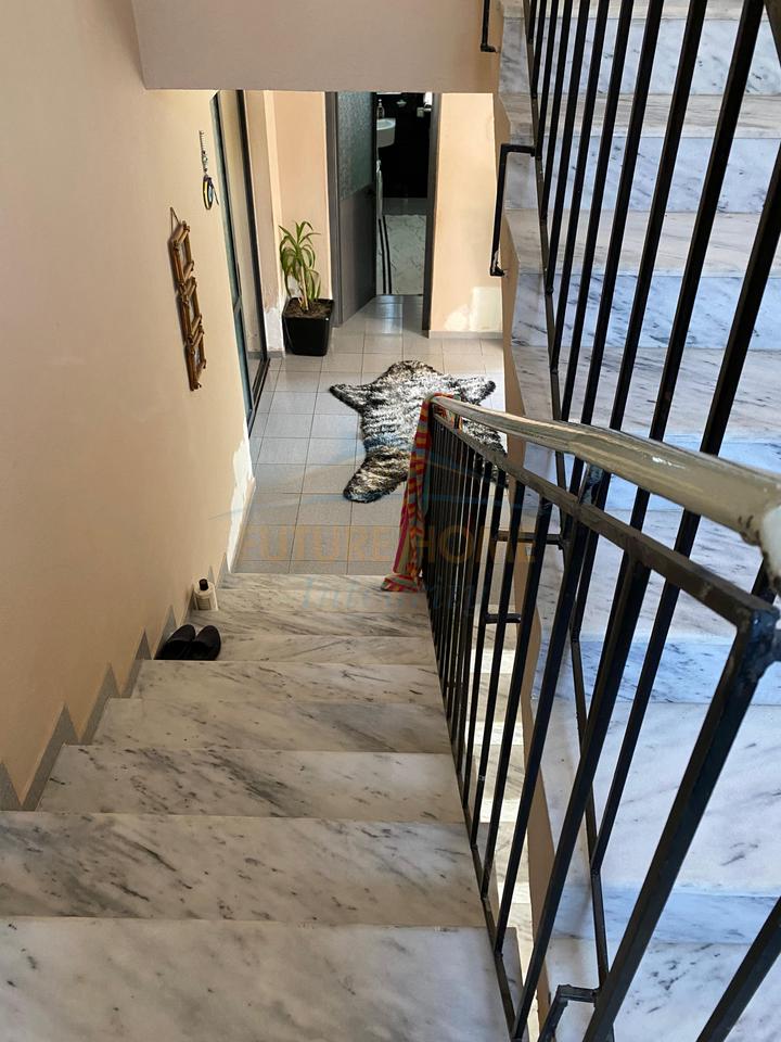 Qera, Shtëpi private 3-katëshe, Fresku, Tiranë.