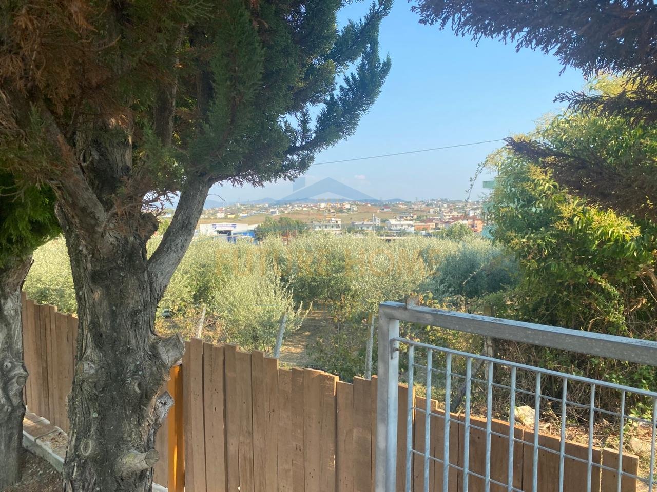 Qera, Ambjent Biznesi, Shenavlash, Durres.
