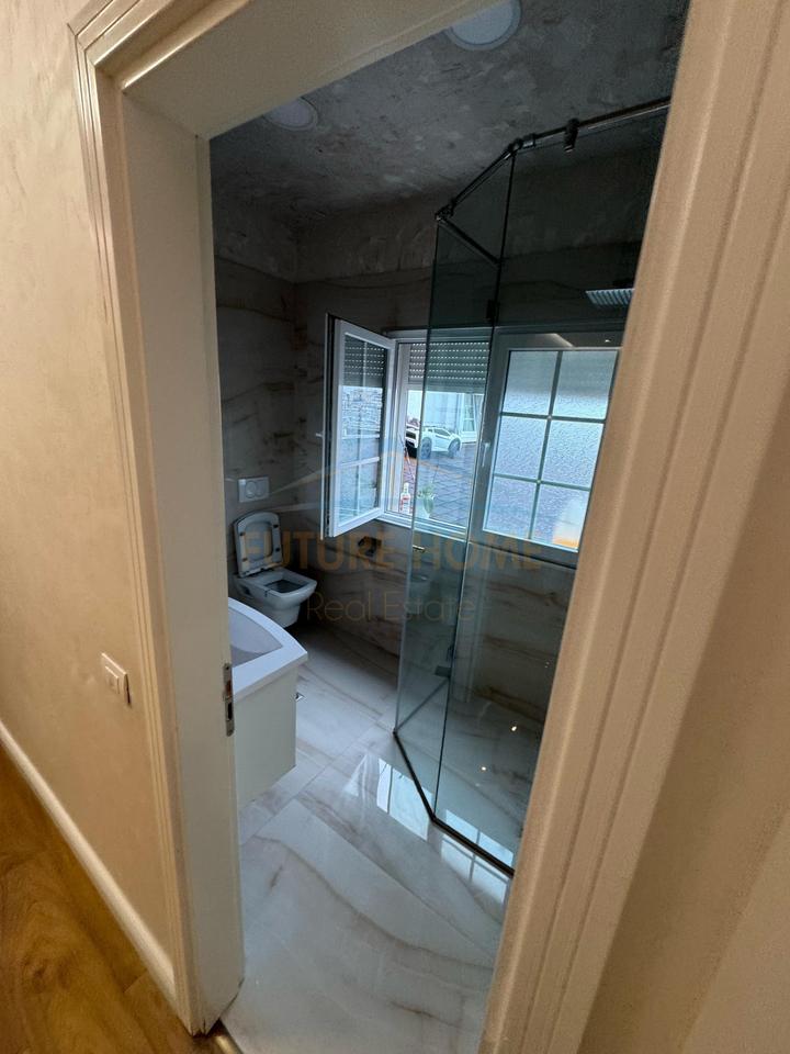 Qera, Apartament 3+1, Fresku, Tirane.