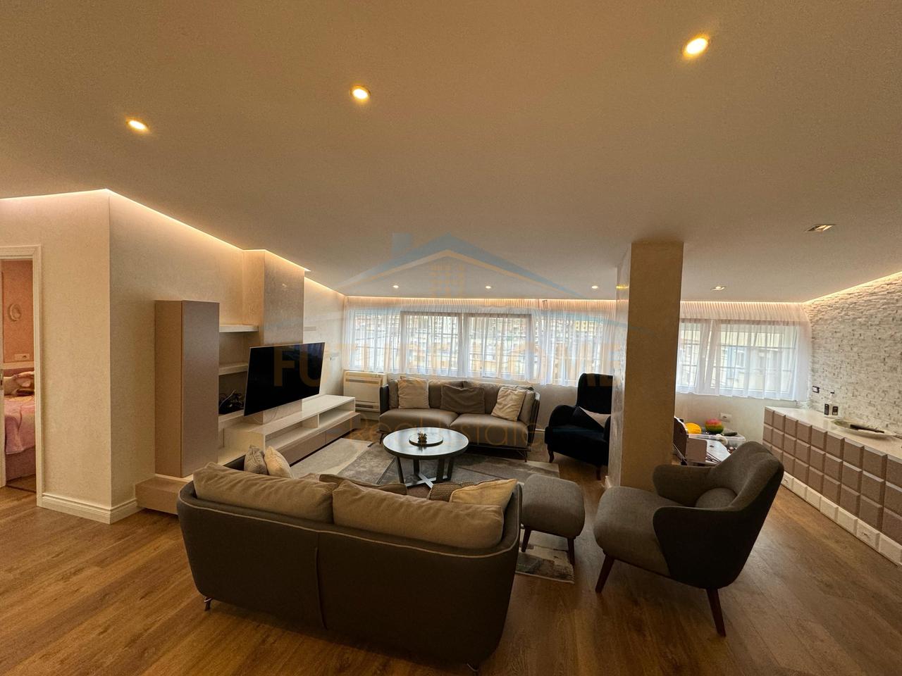 Qera, Apartament 3+1, Fresku, Tirane.