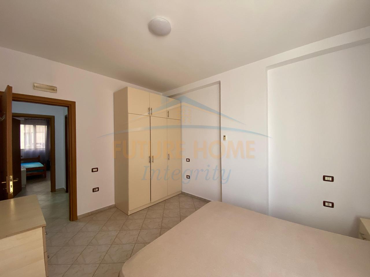 Affitto, Appartamento 3+1+2, Fresku, Tirana.