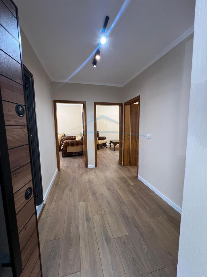 For sale, 2+1 Apartment, Oxhaku, Tirana.