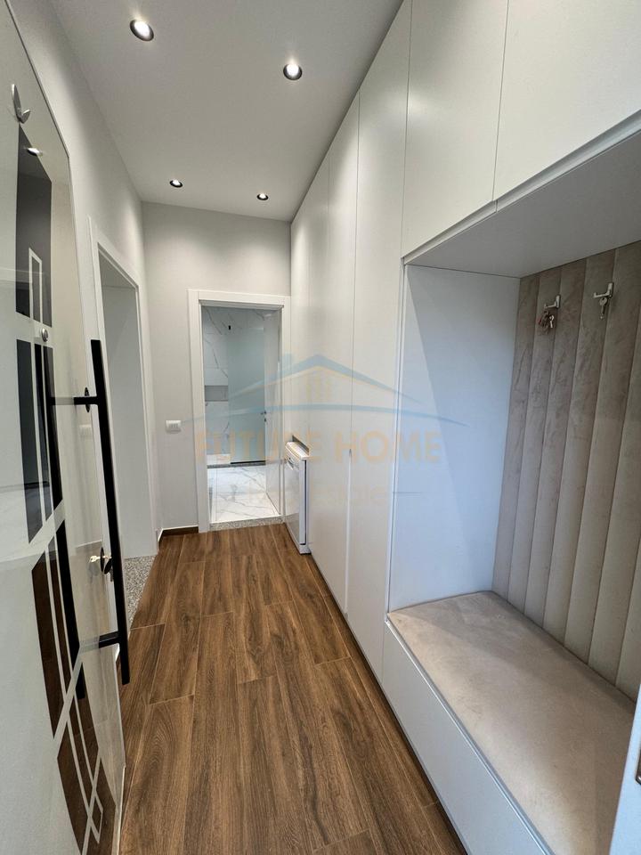 Qera, Vilë, Fresk, Tiranë