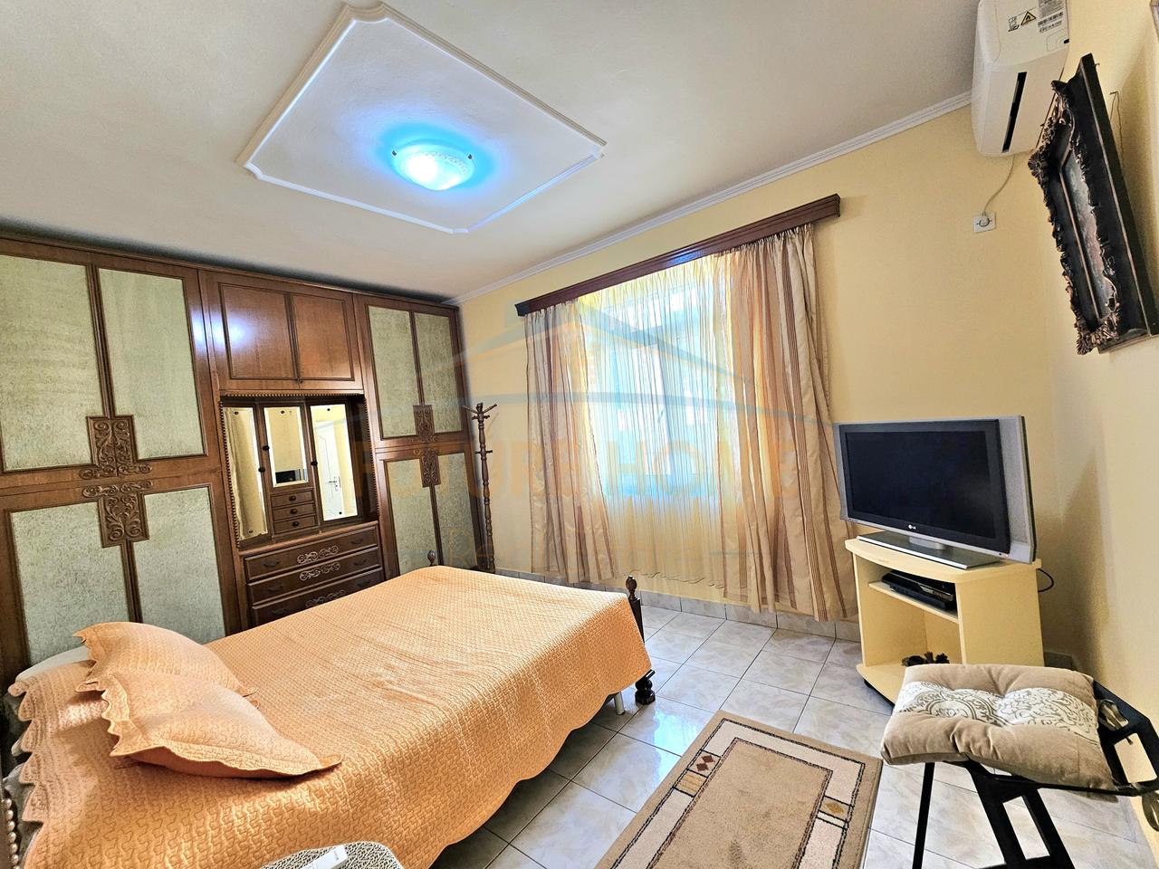For rent, 2+1 Apartment, Elbasan Street, Tirana.