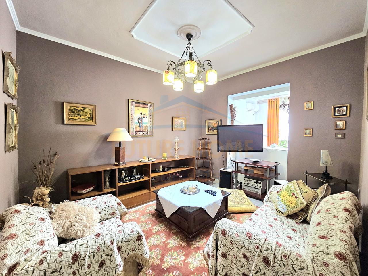 For rent, 2+1 Apartment, Elbasan Street, Tirana.