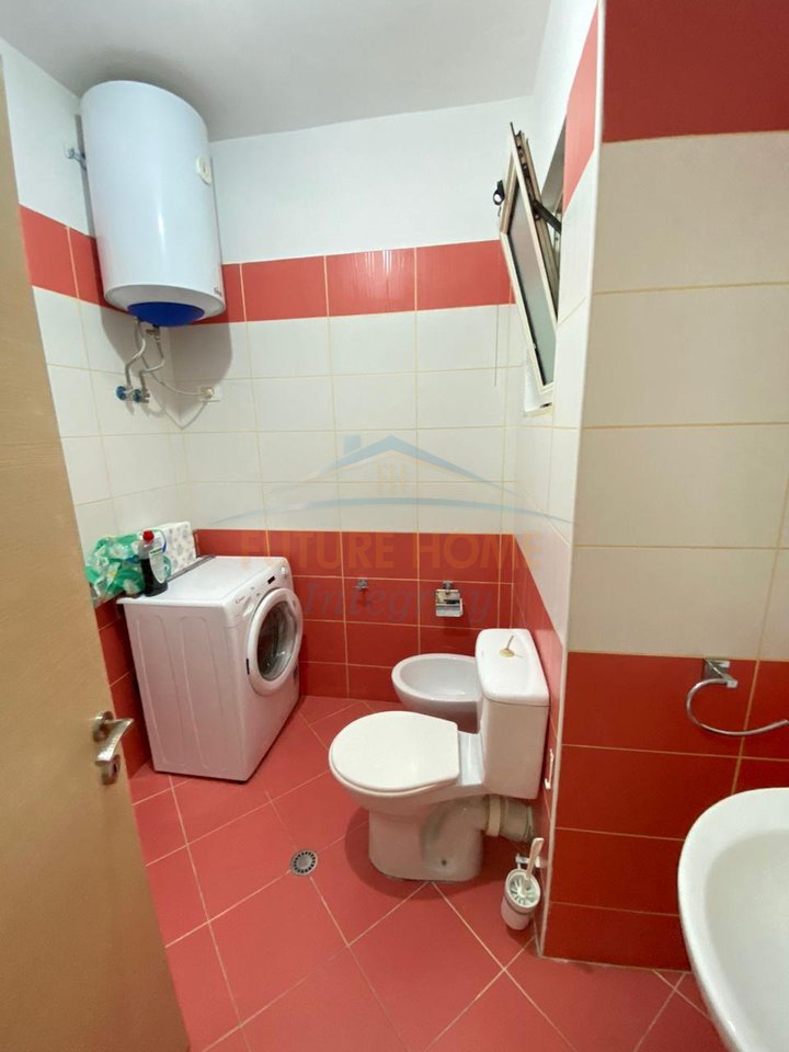In vendita, appartamento 1+1, Nuovo Anello, Tirana.