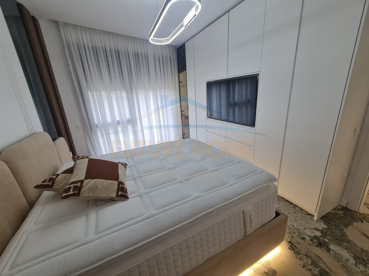 Affitto, Appartamento 1+1+Posto Auto, Lago Secco, Tirana.
