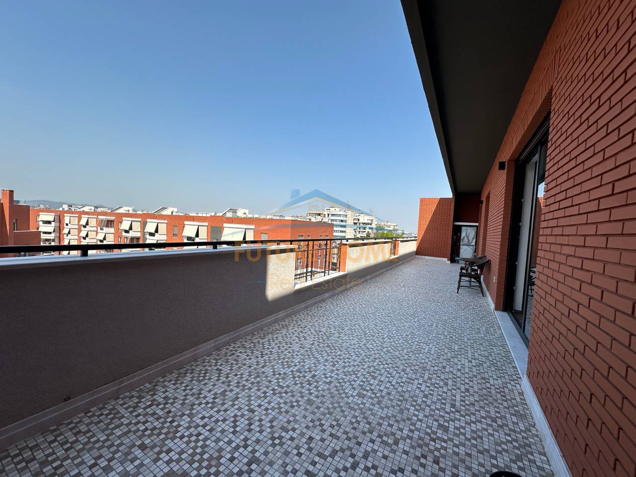 Affitto, Appartamento 2+1 + Veranda + Parcheggio !!
