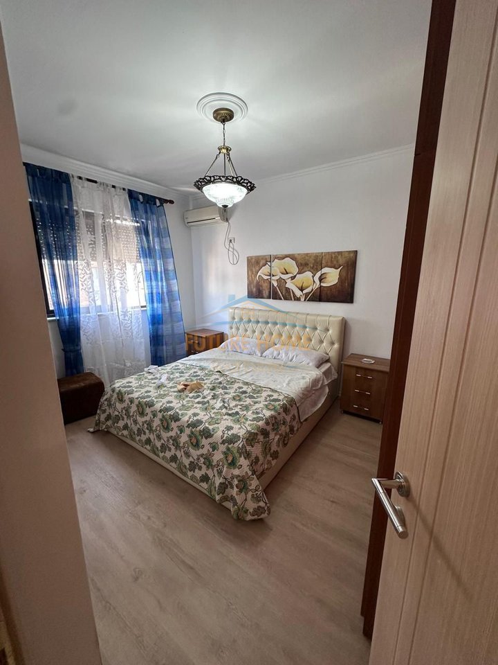 Shitet, Apartament 2+1,Rruga ''Bardhyl'', Tirane.