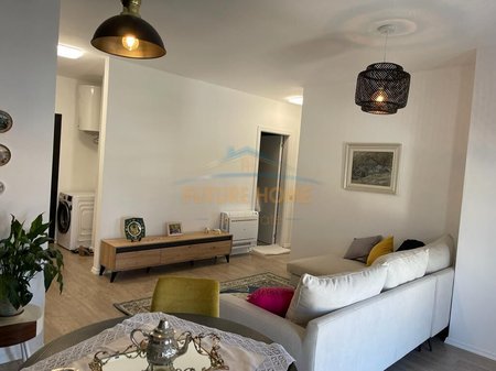Qera, Apartament 2+1 Univers City, Tirane.