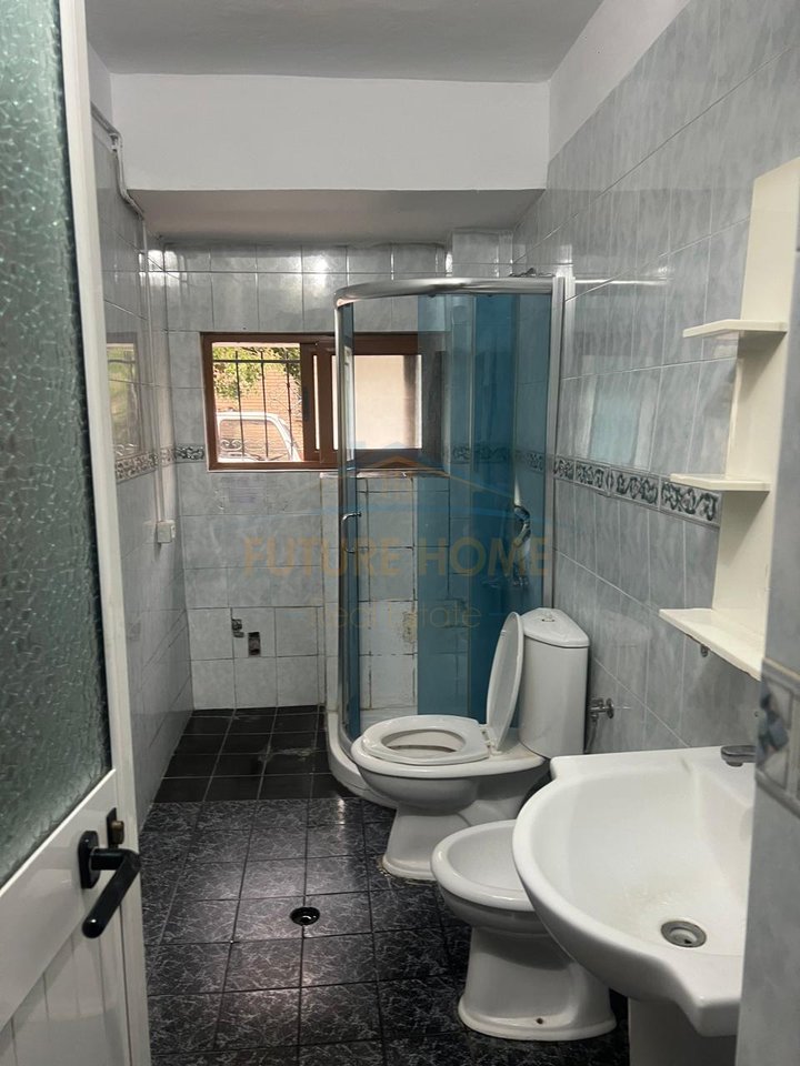 Qera, Apartament 2+1, Rruga "Kongresi i Manastirit", Tirane