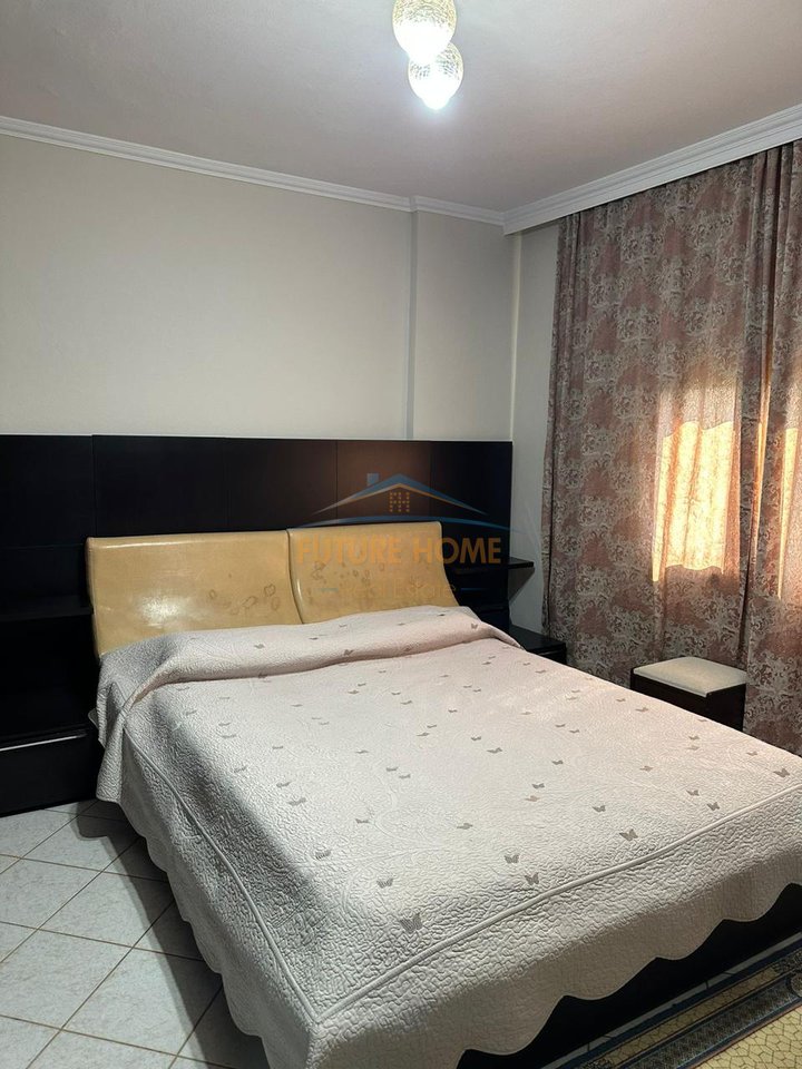 Shitet, Apartament 2+1, Bulevardi Zhan Dark, Tirane.