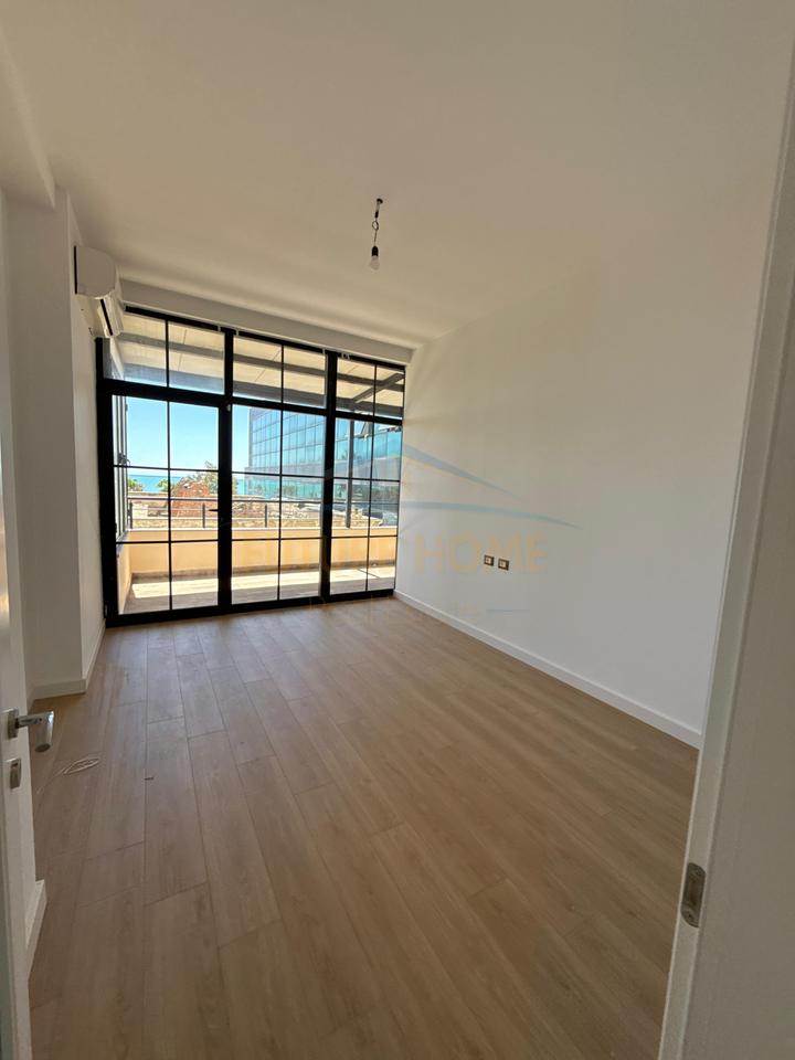 Shitet, Apartament 3+1+2, Vollga,Durres.