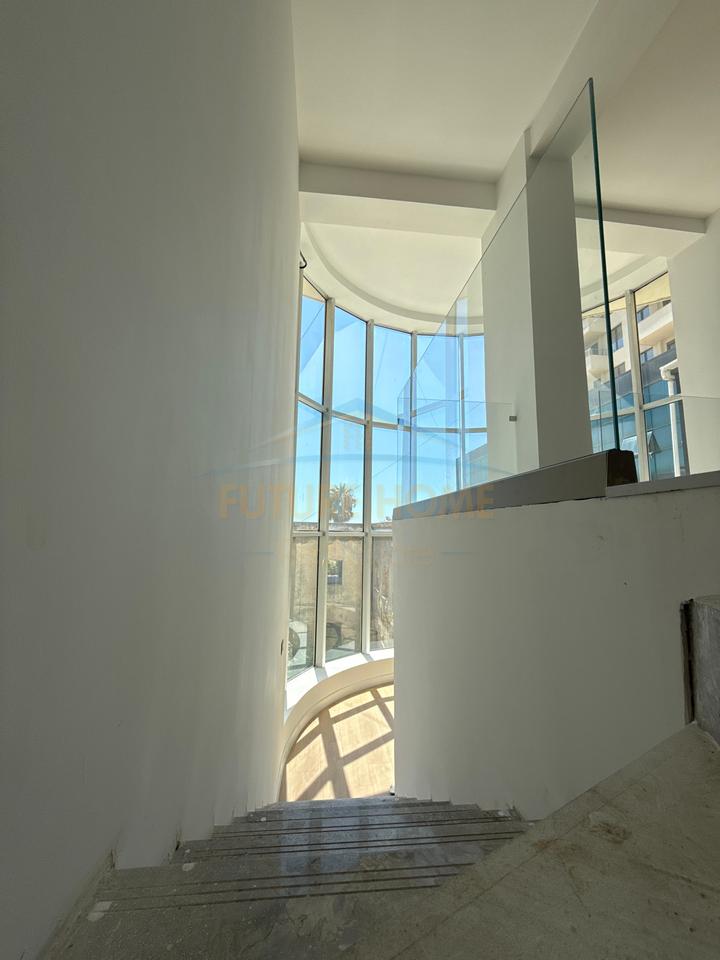 Shitet, Apartament 3+1+2, Vollga,Durres.