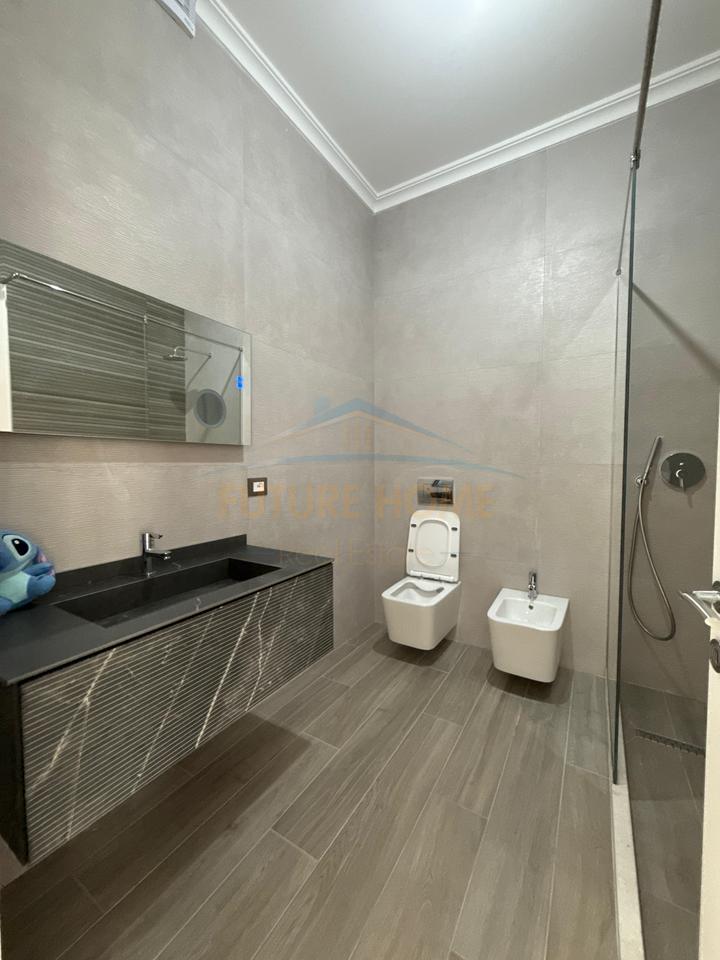 Shitet, Apartament 3+1+2, Vollga,Durres.