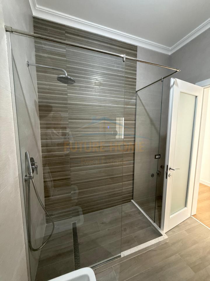 Shitet, Apartament 3+1+2, Vollga,Durres.