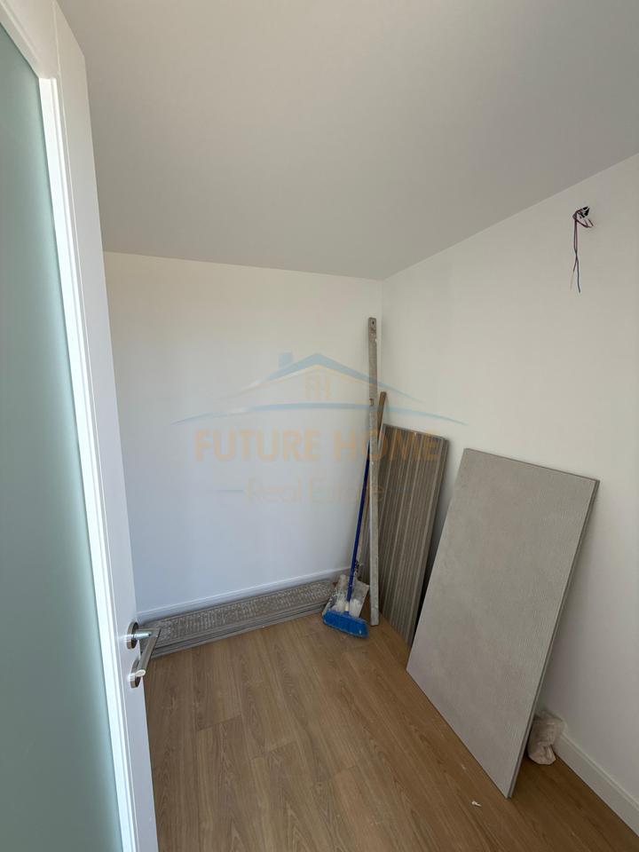 Shitet, Apartament 3+1+2, Vollga,Durres.
