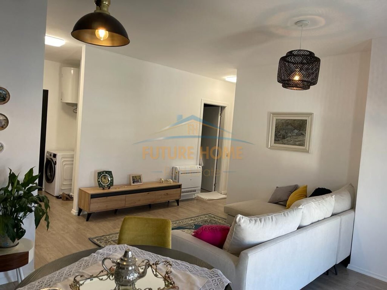Qera, Apartament 2+1 Univers City, Tirane.