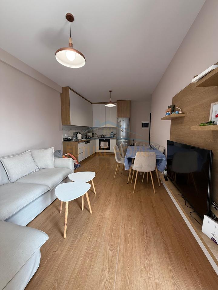 In vendita, appartamento 2+1, Univers City