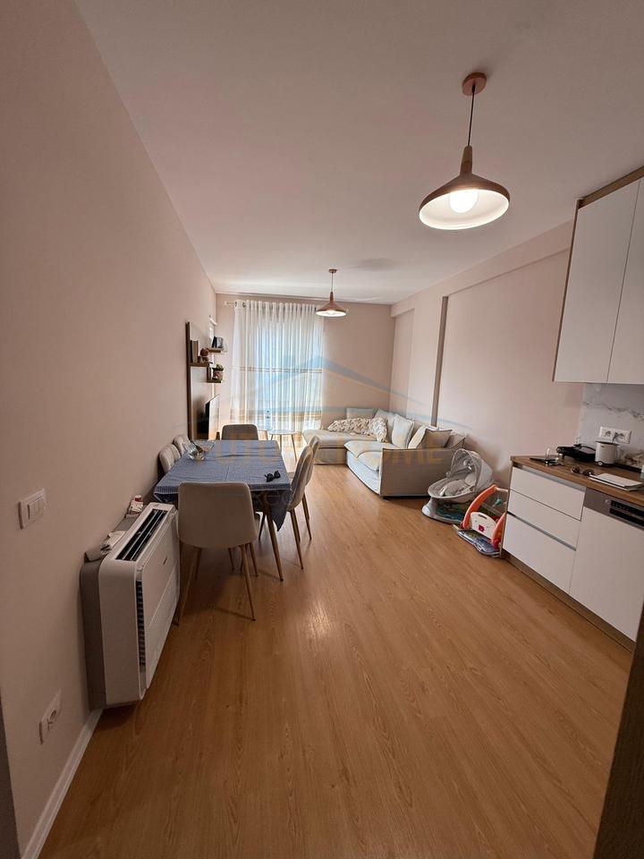 In vendita, appartamento 2+1, Univers City