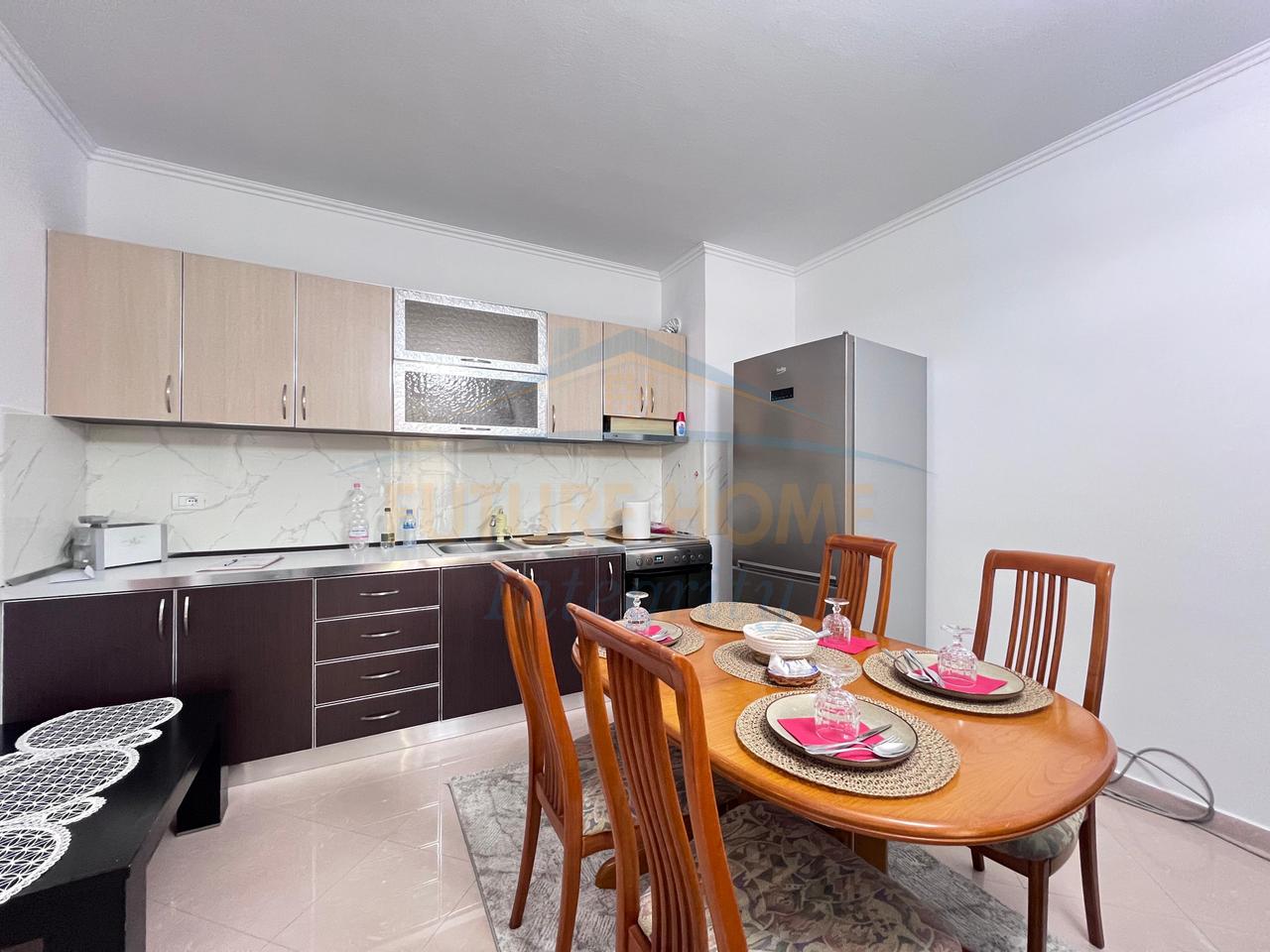 Rent, Apartment 2+1+Veranda, 5 May Street, Tirana.