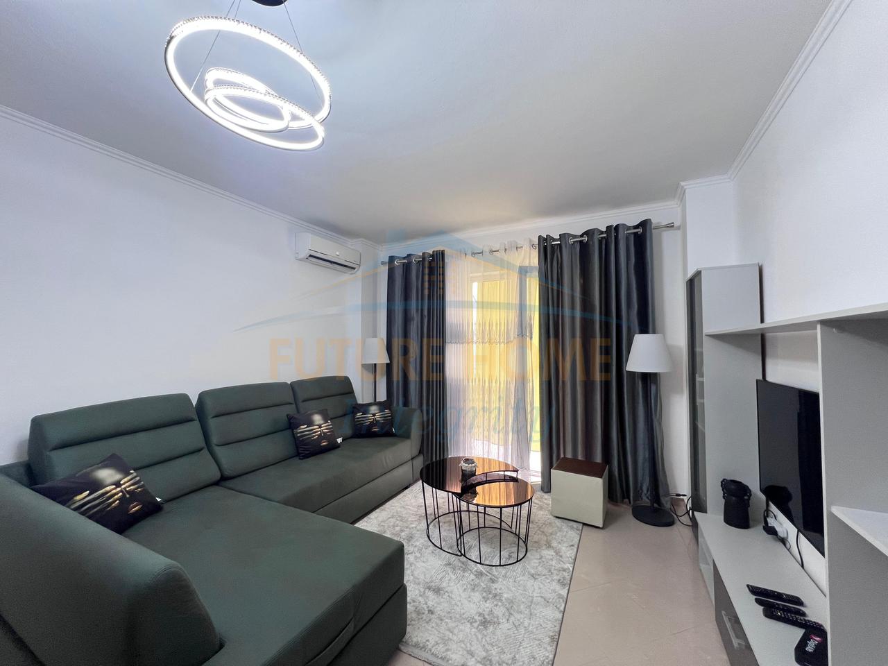 Rent, Apartment 2+1+Veranda, 5 May Street, Tirana.