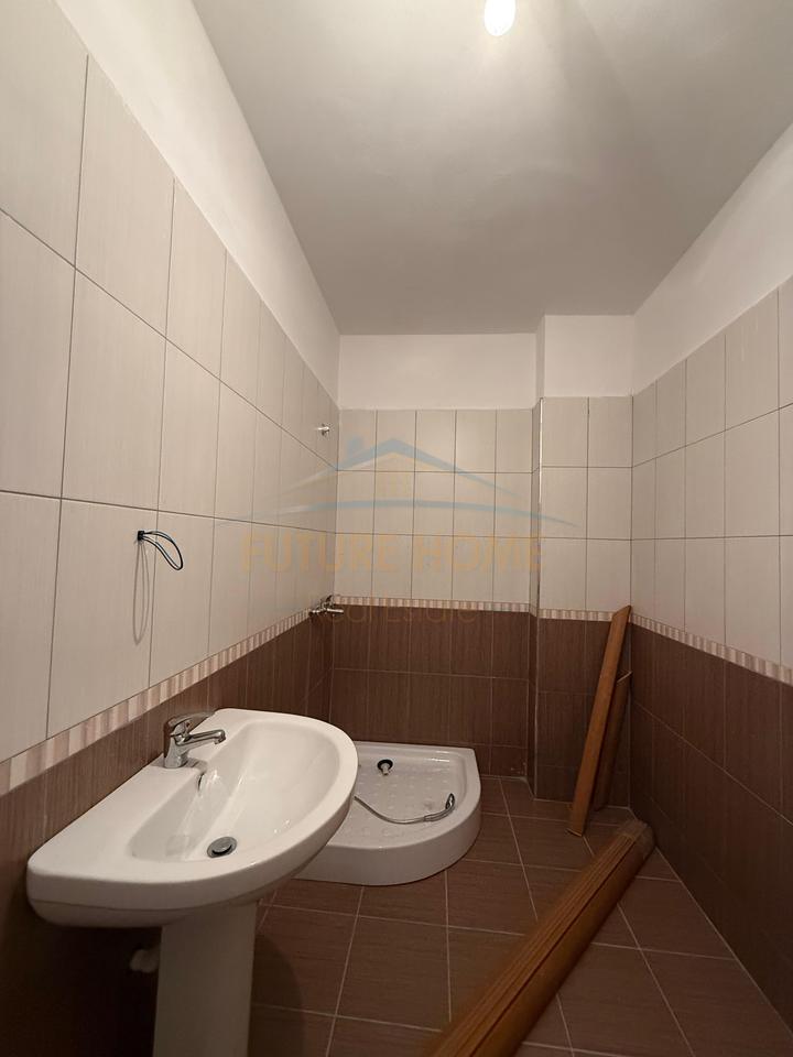 Qira, Apartament 2+1+2, Prane Spitalit,Durres.