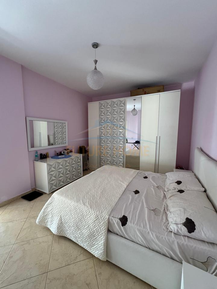 Qera, Apartament 2+1+2, Fresk, Tirane
