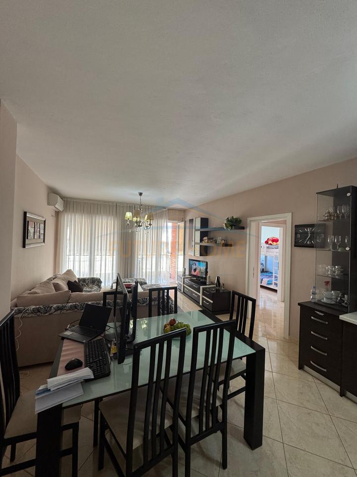 Qera, Apartament 2+1+2, Fresk, Tirane