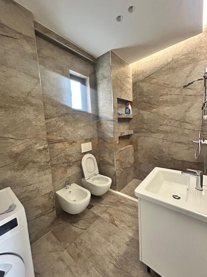 Affitto, Appartamento 2+1+2+ Posto Auto, Porcelan, Tirana.