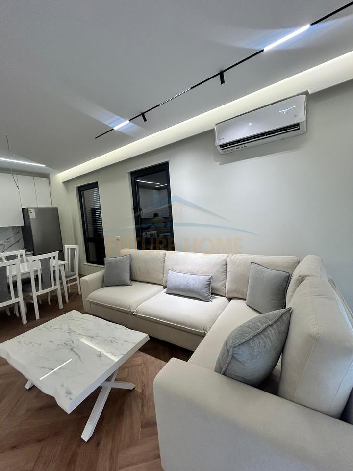 Affitto, Appartamento 2+1+2+ Posto Auto, Porcelan, Tirana.