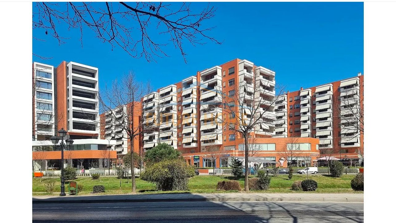 For rent, Office, Delijorgji Complex!