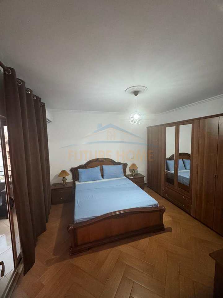 Qera, Apartament 2+1, Rruga e Barrikadave