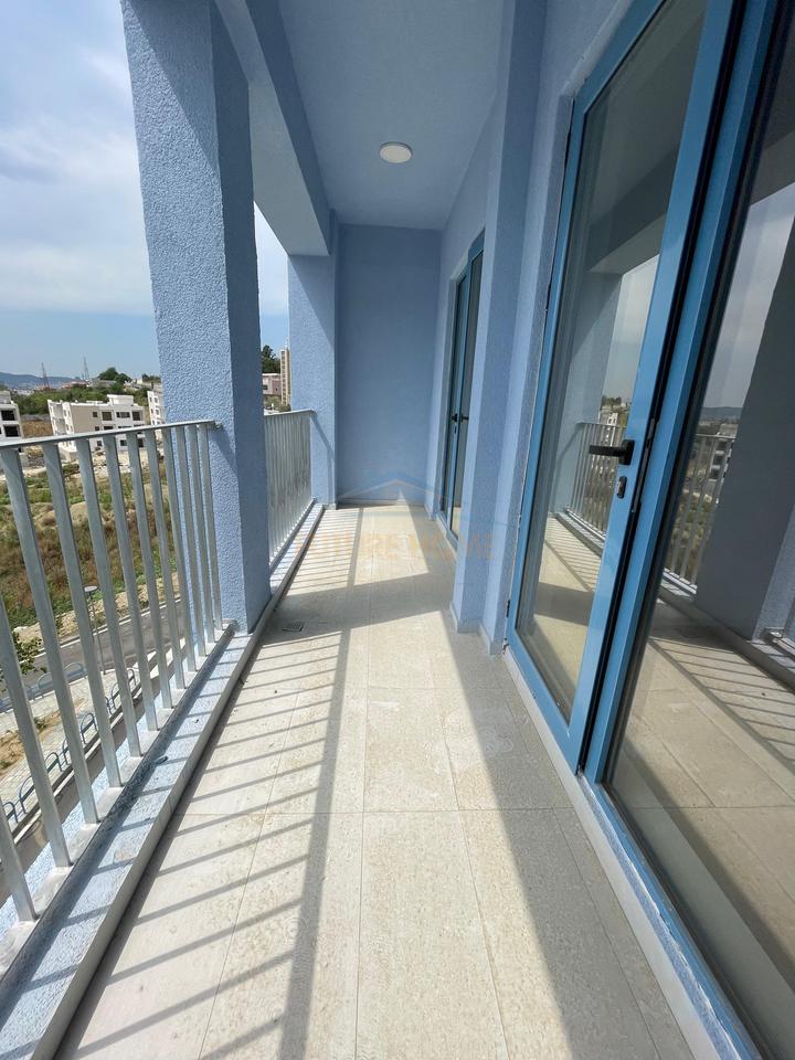 Shitet, Apartament 1+1, Residenca Oxa, Fresk