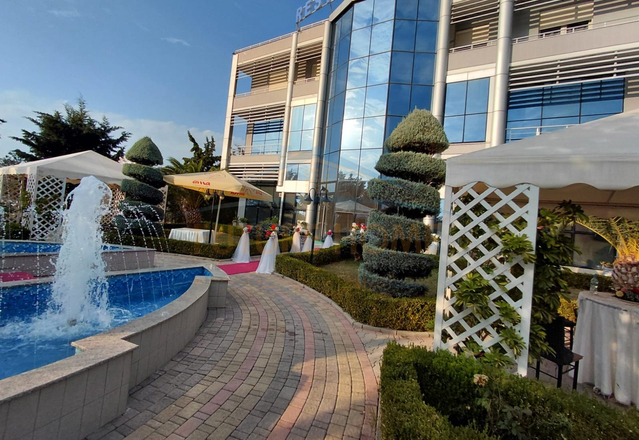 For sale, Business Unit - Bar, Restaurant, Hotel, 2 apartments, Harizaj, Kavaje.