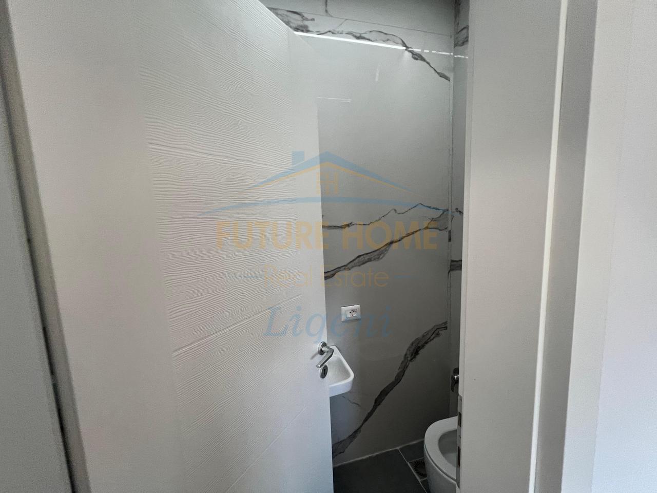 Qera, Apartamenti 2+1+Post Parkimi, Liqeni i Thate, Tiranë.