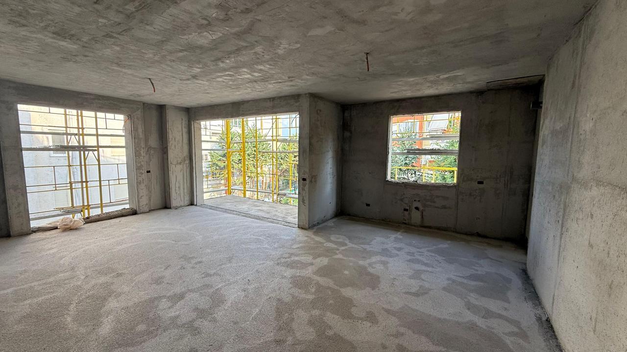 Shitet, Apartament 2+1+2, Kompleksi Palladium, Liqeni i Thate, Tirane