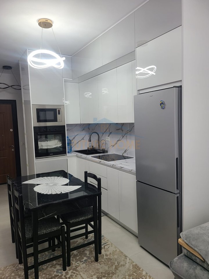 Shitet, Apartament 3+1+2, Paskuqan, Tirane.