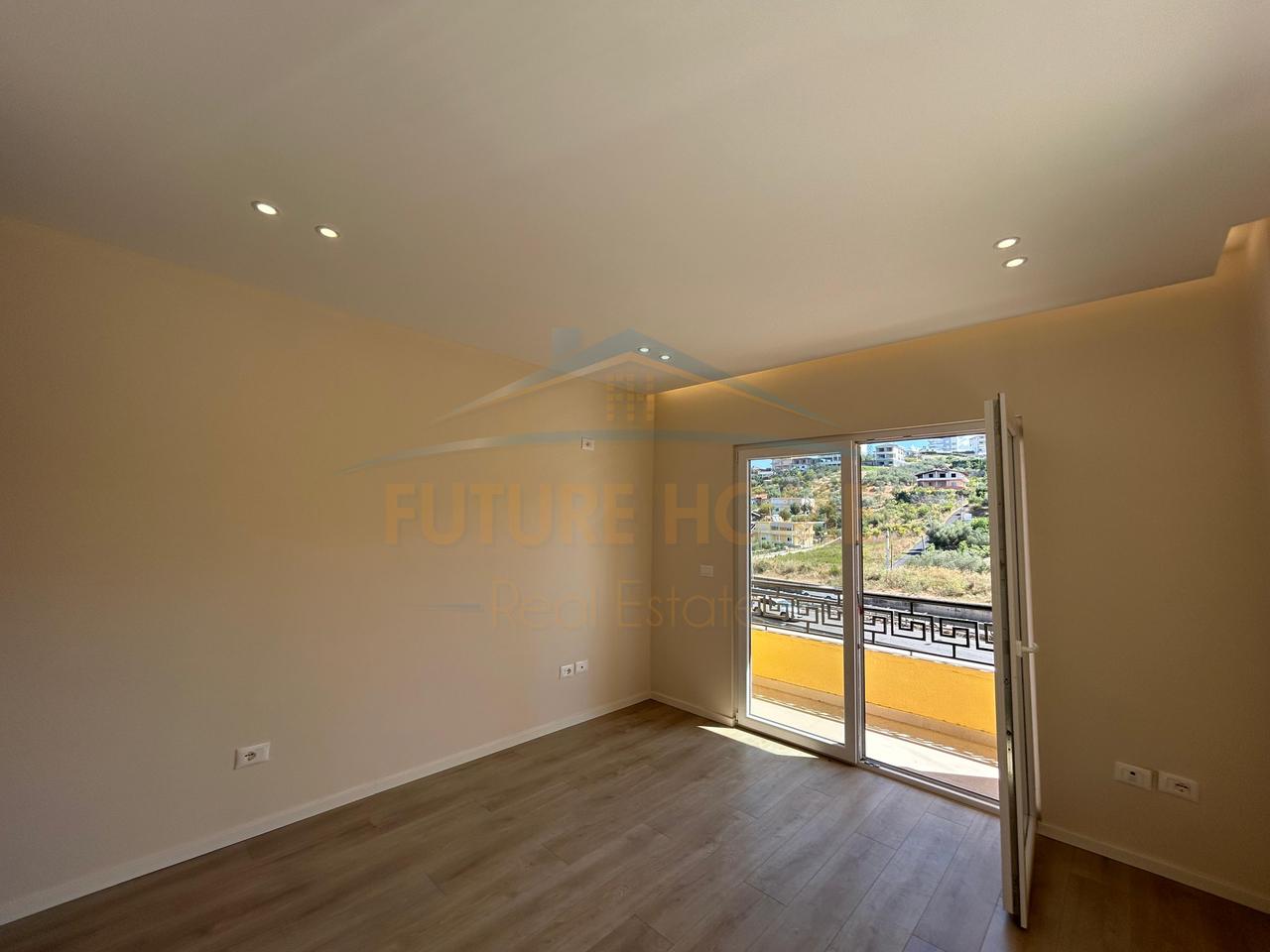 Shitet, Apartament 1+1+Verande, Shkëmbi i Kavajës, Durrës