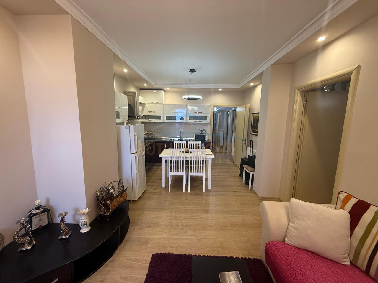 For sale, 2+1 Apartment, Neighborhood 3, Pogradec.