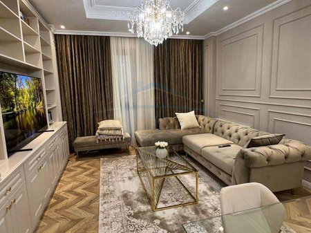 Shitet, Apartament 2+1+Post Parkimi,21 Dhjetori, Tiranë