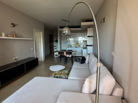 Affitto, Appartamento 1+1, Via Dritan Hoxha, Tirana.