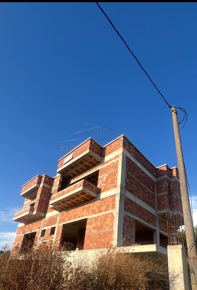 For sale, 3-story villa, Gjiri i Lalzit, Durres.