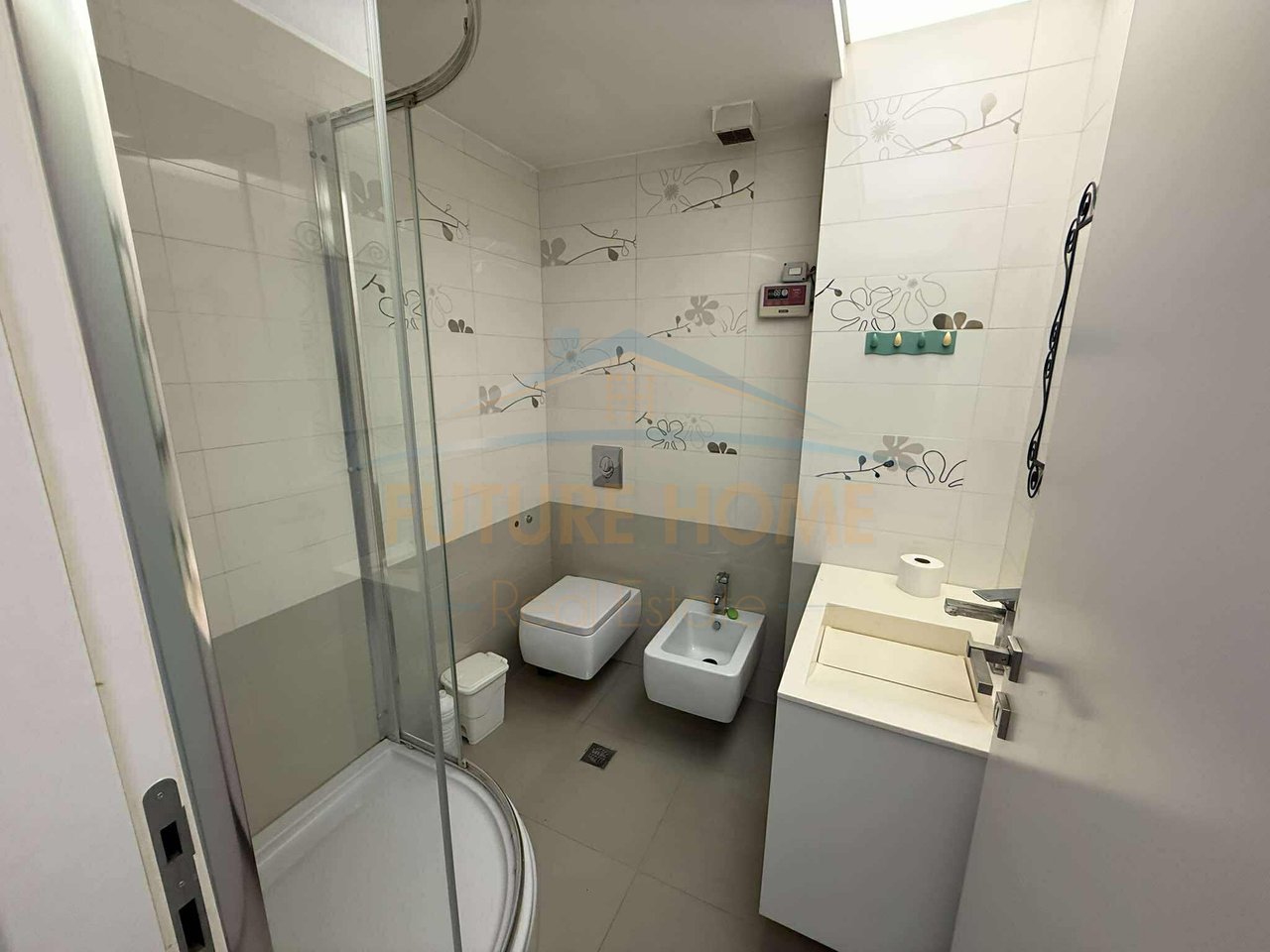 Qera, Apartament 2+1, Kodra e Diellit, Tiranë