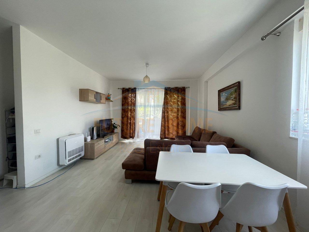 For rent, 2+1 Apartment Dry Lake FZ Complex, Tirana.